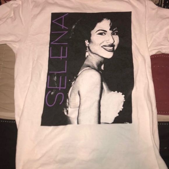 Selena Quintanilla T Shirt - Picture 2 of 2